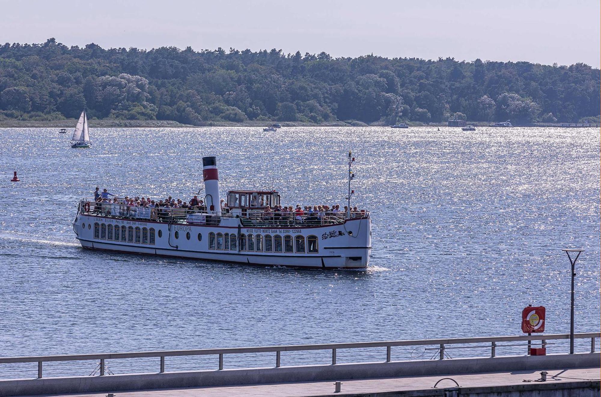 Ferienhaus Charlotta Mit Terrasse Waren  Kültér fotó